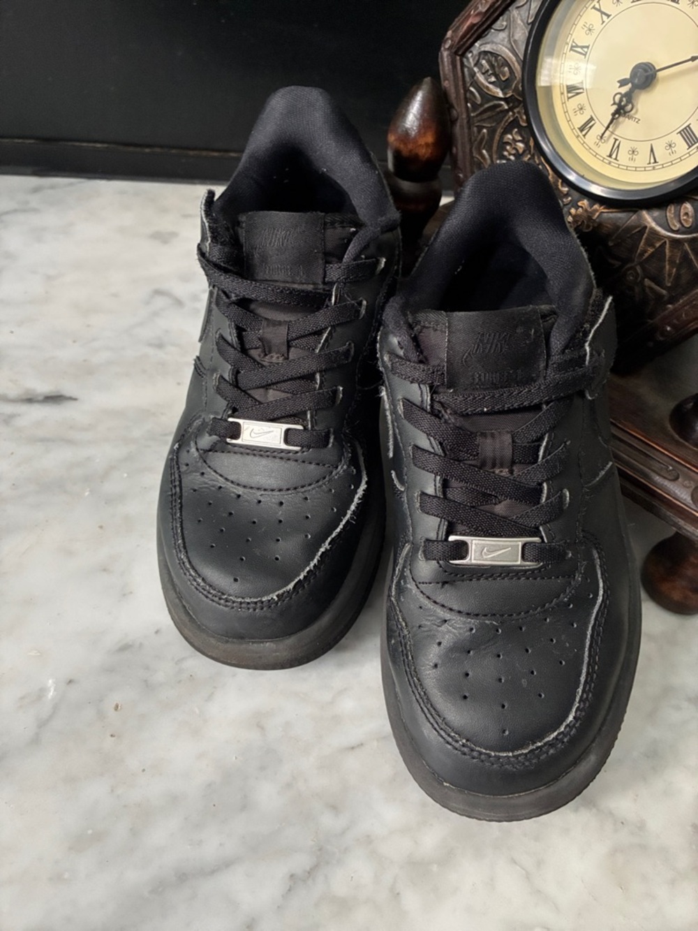 Nike Kids Black Sneakers